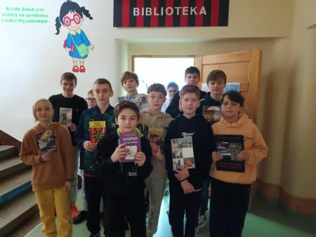 Uczestnicy akcji ferie z książką