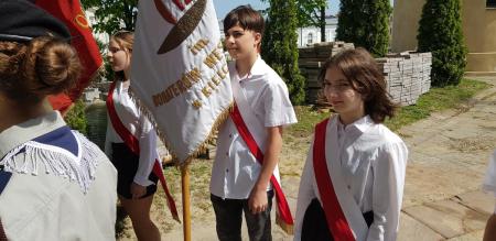 Uczniowie reprezentujący Poczet sztandarowy szkoły